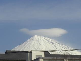 富士山の笠雲２０１１年３月６日９：３５