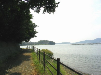 野地城からの佐久城遠望