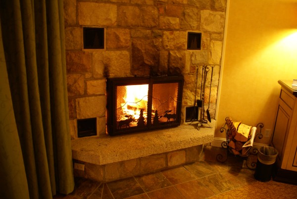2006-08-04 Fireplace