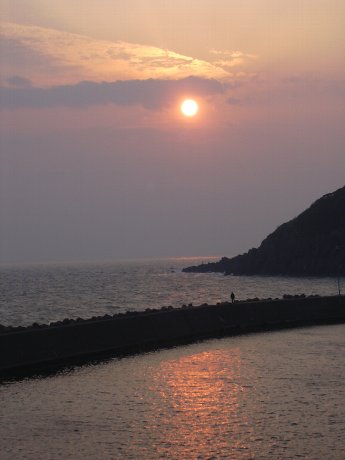 雄島に沈む夕陽