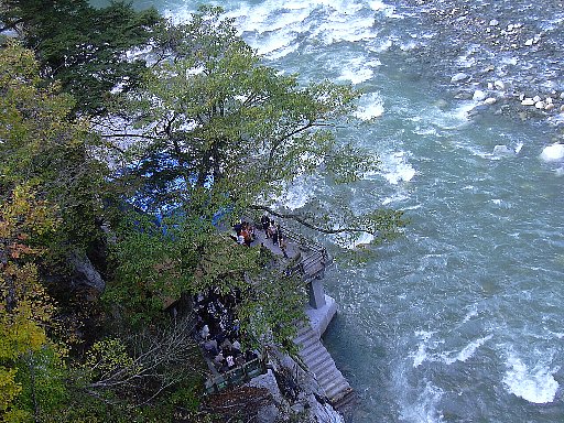 奥鐘橋より足湯
