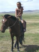 馬に乗る少女