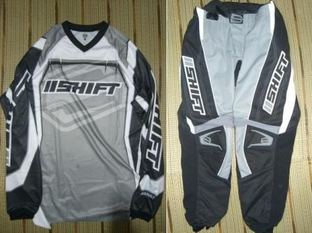 オフロードウェア1