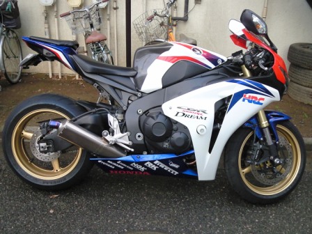 CBR1000RRタンクパッド