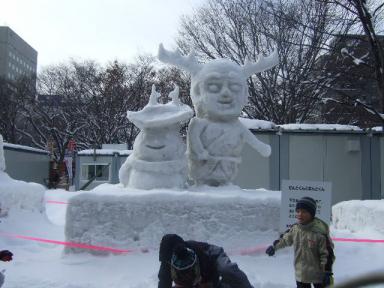 雪像　せんとくん