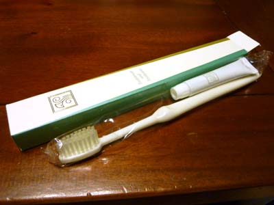 ホテルの歯ブラシ