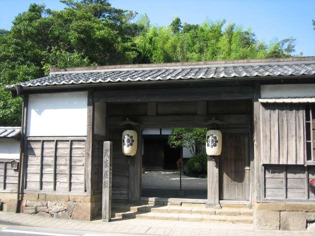 武家屋敷　門