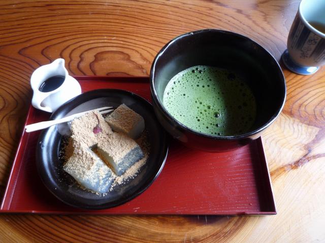 わらびもちとお抹茶