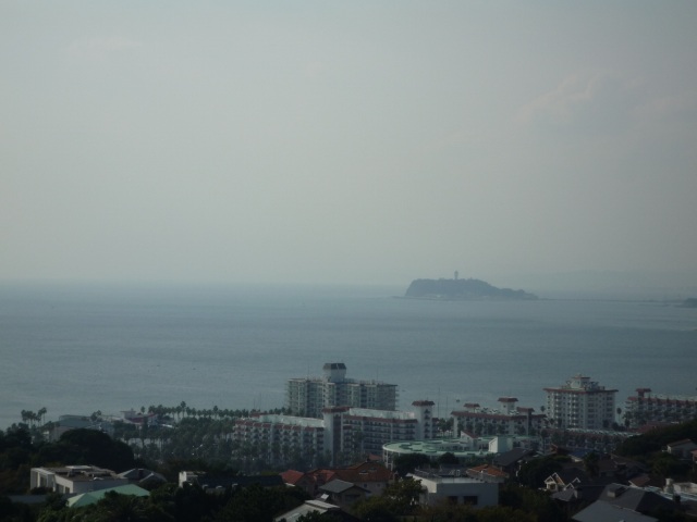 披露山公園から江ノ島