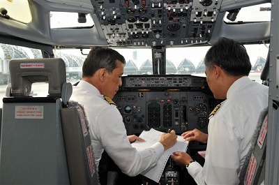 タイやイギリスの皇太子は飛行機を操縦するんだ わたしのブログ By Nagoya 楽天ブログ