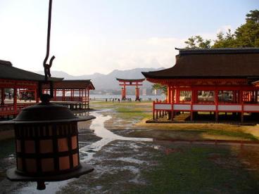 厳島神社