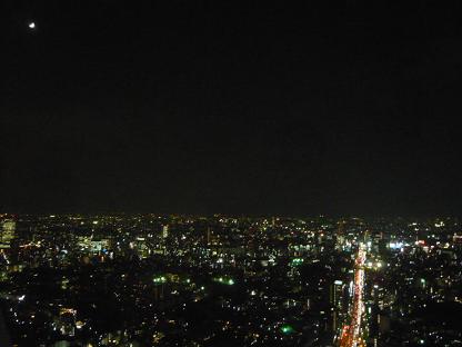渋谷方面と月.JPG