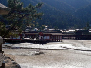 厳島神社