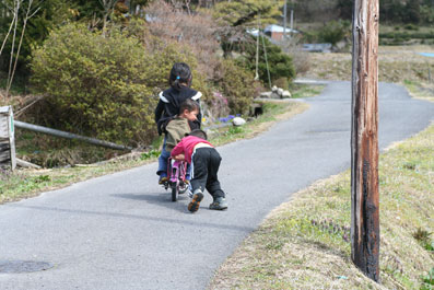 田舎の子供