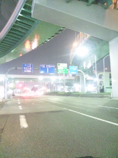 金曜の夜は更けてゆく。。。