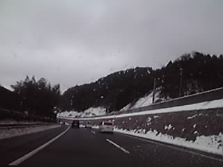 彦根から養老まではこんな雪景色でした