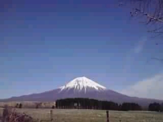 朝霧高原から望む富士山