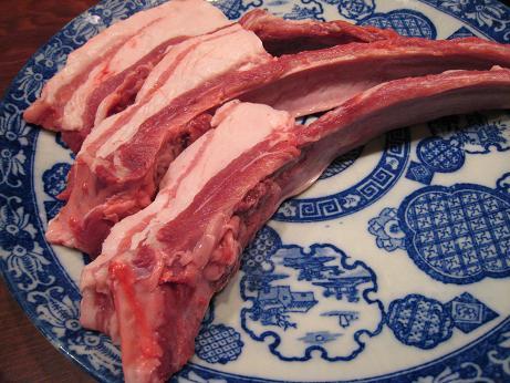 天然猪肉のスペアリブ