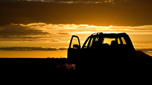 sunset_jeep_sillhouette.jpg