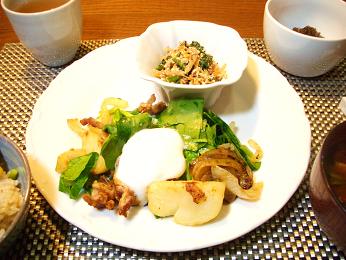 豚バラとじゃがいものにんにくソテー定食