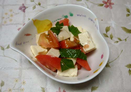 トマトととうふのサラダ.jpg