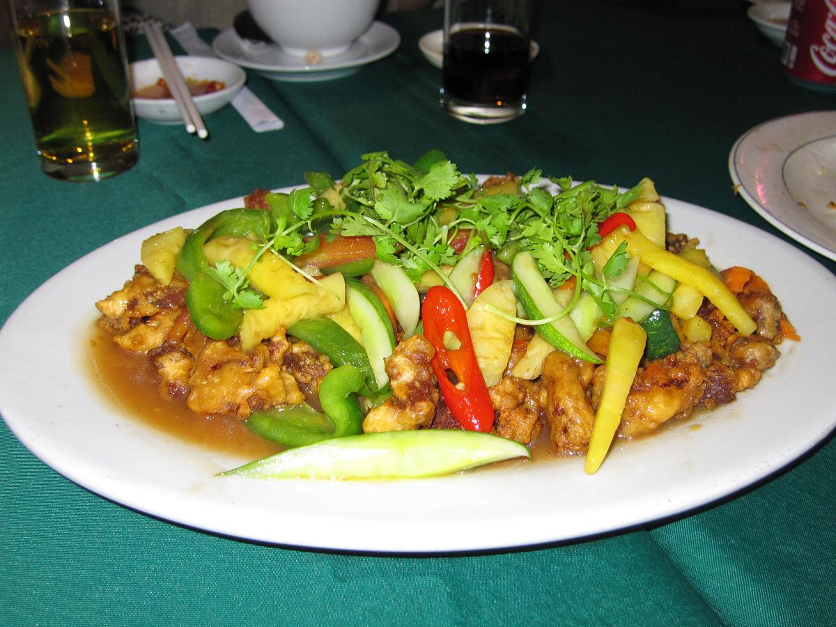 ｶﾝﾎﾞｼﾞｱの食事