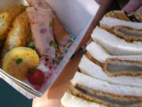 甲子園弁当1.JPG