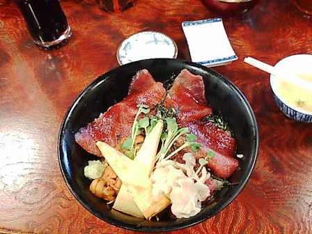 うに鉄火丼