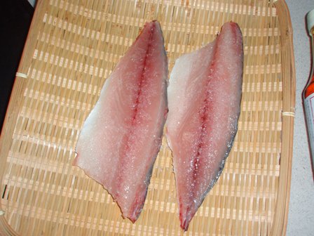 塩で〆たサバ