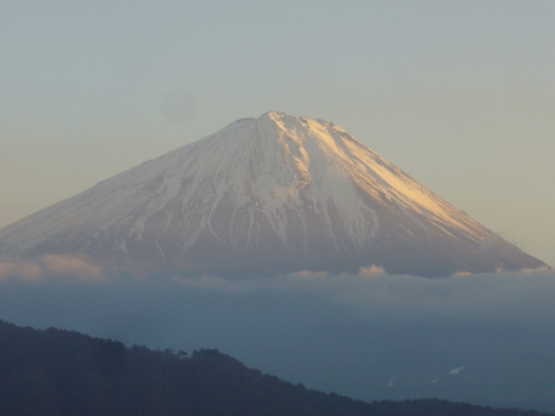 夕暮れの富士山