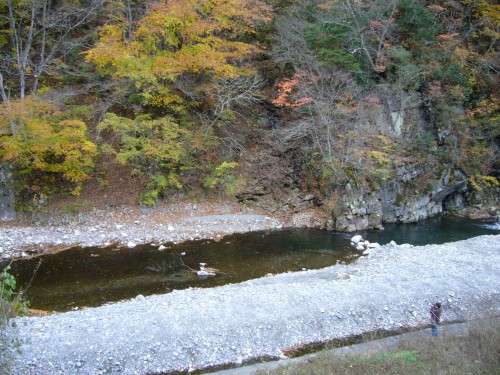 中津峡の川原