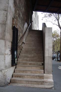 ここを上がると