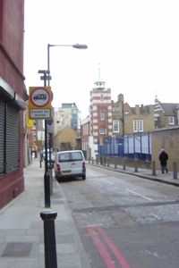 切り裂きジャック殺害現場大通りから小道に入ったところ