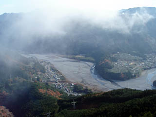 白羽山から見る大井川