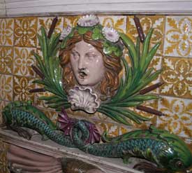 ブダペストマーチャーシ教会のメデューサ？