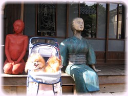 ちょっとこの人たち何してるのかなぁ～？