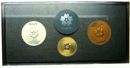 金銀銅の記念メダル | あなぐま質店 - 楽天ブログ