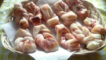 いちごヨーグルトの折込パン