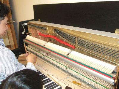 20081229ピアノの調律