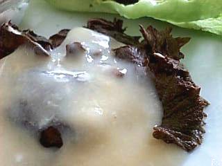 めかじきの葡萄の芽蒸し・レモンソース