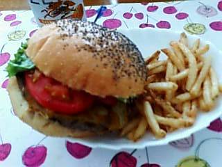 クアアイナのチーズバーガー
