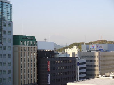 今日はぎりぎり富士山が見える。.jpg