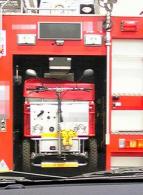 ５周年　ちこり　パン 011　消防車の中にミニ消防車.jpg