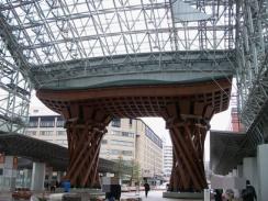 金沢 003　金沢　駅　屋根.jpg