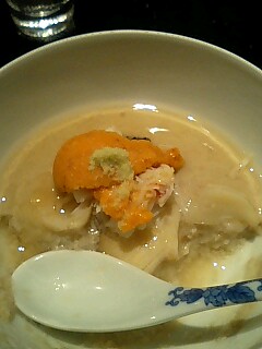 蓮根とお餅入りの玉子蒸し。ウニがこれまた。