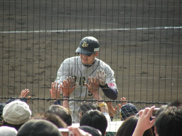 T-岡田選手ホームラン