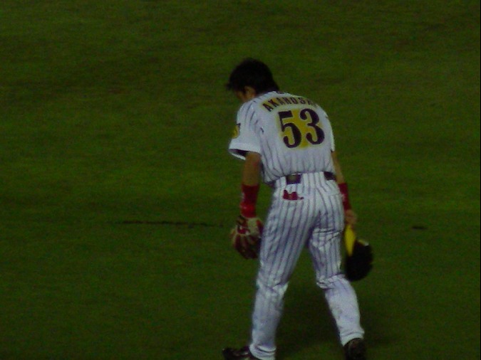 赤星コールに応えるレッド