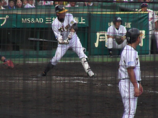 ８回チャンスに凡退・・