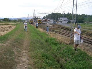 2005-10-01_菜の花種まき中