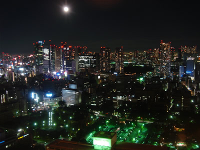 1214tokyo_moon2.jpg